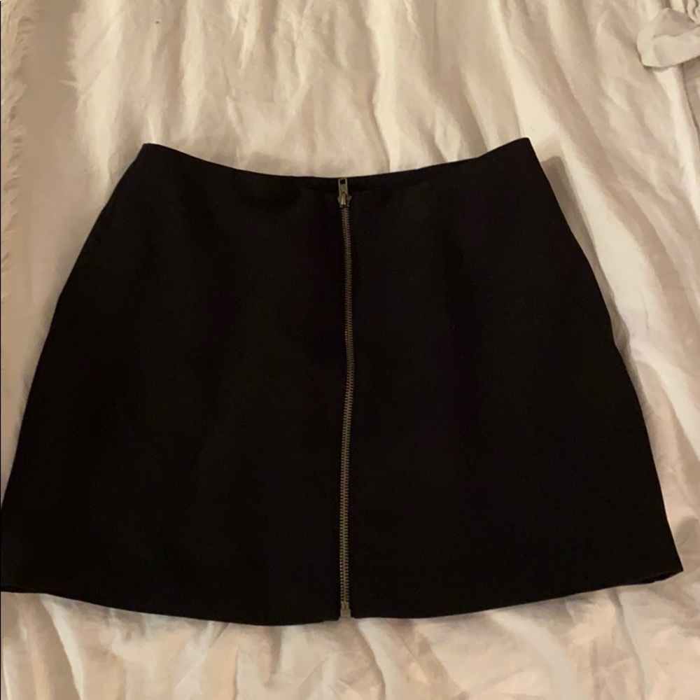 Front zip skirt